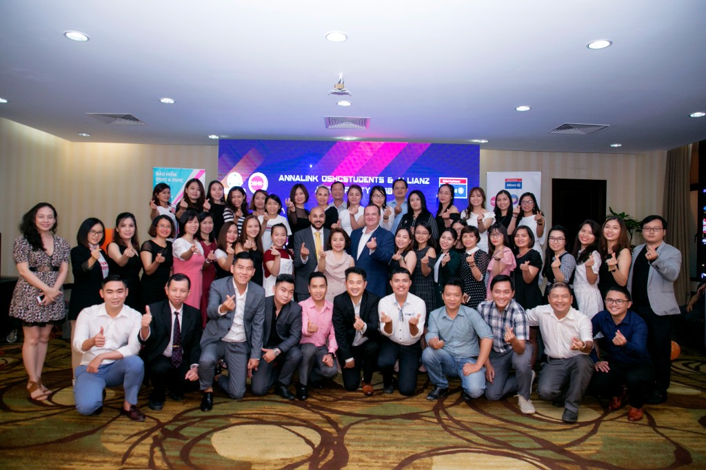 Annalink-oshcstudents-allianz-agent party-HCM-2018