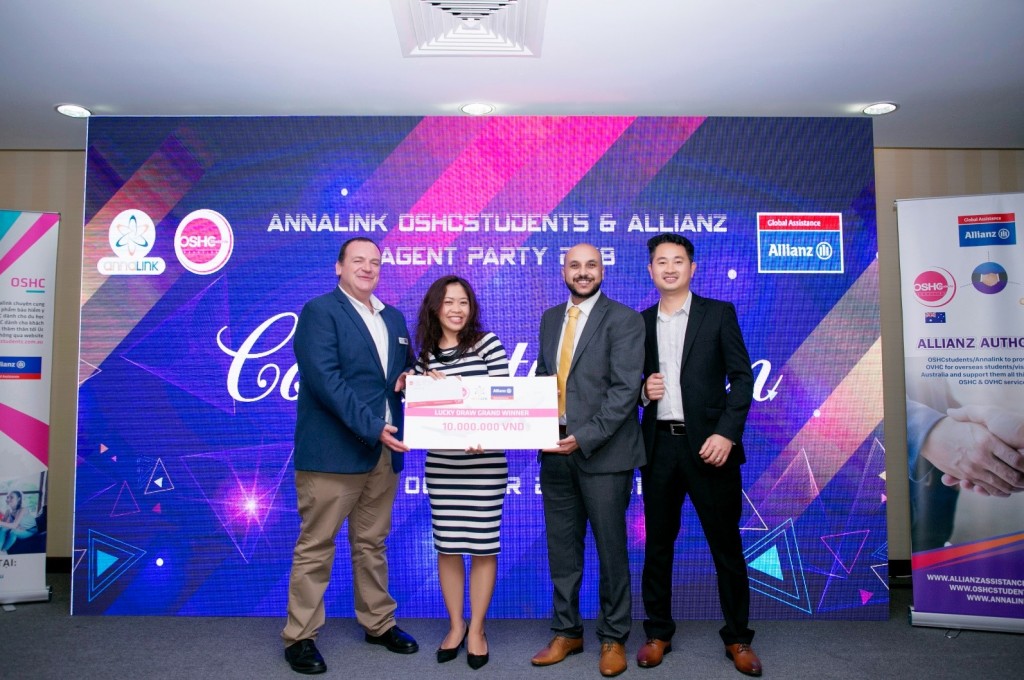 Annalink-oshcstudents-allianz-agent party-HCM-2018 (14)