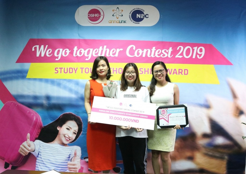 Phuong Ly received a scholarship at Annalink's  Hanoi office